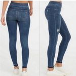 Spanx NEW  Distressed Pull On Skinny Jeans Medium Wash Raw Hem Size Small  $128 Photo 1