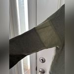 Gymshark Mock Neck/Cowl Neck Cropped Sweatshirt Size Medium Photo 1