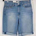 Levi's Mid Rise Bermuda Shorts Women's Size 2W26 Slim Fit 9" inseam Photo 0