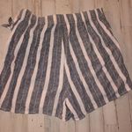Loft  skort size xs fits a size small Photo 2