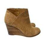 Lucky Brand Women's Yakeena Boot Size 9M Wedge Heel Taupe Tan Suede Boho Comfy Photo 0