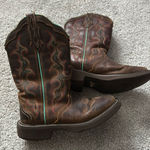 Justin Boots Womens Justin Gypsy Cowboy Boots 6.5 B Sq Toe broken in‎ Photo 0