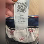 True Religion  Skinny Jeans Curvy with Flap Big T Nat 30 Photo 4