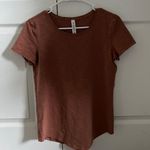 Lululemon brown shirt Photo 0