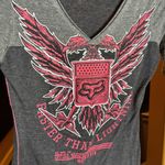 Vintage Y2K Women’s Fox Racing Faster Than Lightning Gray Pink Crest Shirt XS Photo 3
