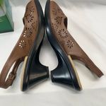 Easy Street  Slingback Sandals Die Cut Leather Uppers 9‎ Kaley Tan Brown New Photo 5