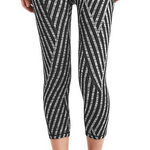 GapFit gFast Grey Multi Stripe Spacedye Jacquard Capri Size Medium Photo 0