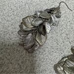 Silver metal cluster leaf leaves dangle earrings Photo 2