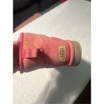 UGG  Pink Classic Low Boots Woman’s Size 6 -Could Use A Cleaning Photo 8