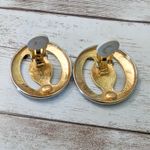 Vintage Clip On Earrings Photo 6