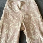 Lululemon Wunder Under Crop Luxtreme 21” in Shadow Leaf Ivory Muse Size 2 Photo 7