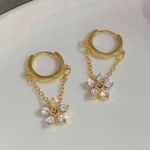 18K Gold Plated Crystal Flower Dangle Drop Earrings for Women Photo 0