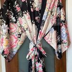 Avenue Women’s Vintage Kimono Style Floral Belted Plus Robe Black Size 1X Photo 6