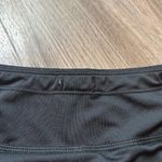 Nike  Dri Fit Black Squiggle Stripe Athletic Shorts Size M Photo 4