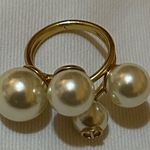 Christian Dior Dior D-STUDS RING Gold-Finish Metal and White Resin Pearls Photo 7