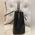 Michael Kors Suri Medium Bucket Handbag Crossbody Photo 4