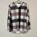 Suvimuga Women’s Long Sleeve V Neck Plaid Print Tee Shirt Grey & White NWT Photo 6