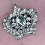 688. Royal Rhinestone Bling Silvertone Crown Brooch Silver Photo 2