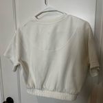 Lululemon  cropped shirt Photo 1