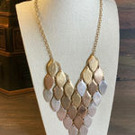Source Unknown 0135 Articulated Fish Scale (or Leaf) Bib-Style Necklace in Mixed Metal Hues EUC Photo 0