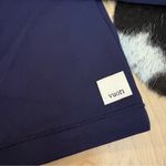 Vuori  AllTheFeels Long Sleeve Mock Neck Top Size Small In Jet Navy Blue Photo 4