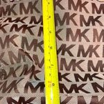 Michael Kors Jet Set Signature Logo Khaki Tote in Beige & Gold Photo 9