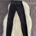 Alo Yoga Alo Alosoft Revel Leggings Black/Gray Heathered Photo 7