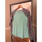 Simply Southern Long Sleeve Graphic T-Shirt Sz S Mint Green & Pink Turtle Print Photo 4