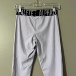 Alphalete Criss Cross 7/8 Length Athletic Leggings in Lilac Pastel Women's S Photo 8