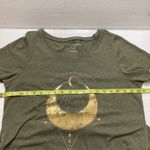 Lucky Brand  Olive green Graphic Tee women’s size large Photo 9