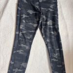 Athleta  Ultimate Stash Pocket Embossed 7/8 Tight Camo Gray Women's Small S Photo 0