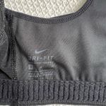 Nike DRI-FIT Black Size M Womens Lined Wireless Front Zip Racer Back Sports Bra Photo 3