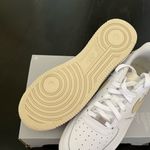 Nike New Air Force 1 GS 'White Light Khaki' Photo 3