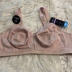 Bali  Bra size 40D brand new with tag no wires Classic Support please see photos Photo 0