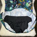 NWOT Swimsuits For All Palm Leaf Twist Front V Photo 2