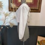 Gianni Bini GB  Cropped Eyelet Open Tie Back White Cropped Top - Sz M 💕🎀 Photo 4