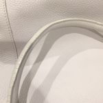 White handbag Photo 2
