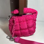 Quilted Puffer Detachable Wristlet #1016 Pink Photo 2