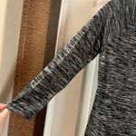 Old Navy  Heathered Grey Scoop Neck 3/4 Sleeve Top XS Photo 3