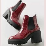 Urban Outfitters  Chloe Chelsea Red Croc Patterned Platform Ankle Boots Photo 1