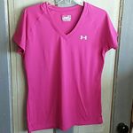 Under Armour  Pink Semi Fitted V neck heat gear Photo 0