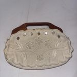 Vtg Bermuda Bag Purse Handbag Wooden Handles Pearl Buttons Embroidered Floral Photo 4