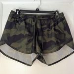 Old Navy Active Shorts Photo 0