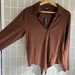 EXPRESS NWT  Ribbed V neck Long Sleeve Henley Polo Bodysuit Chocolate brown XL Photo 2