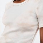 Fabletics Cora Slim Tee - Oats Tie Dye - M Photo 1