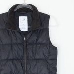 Gap  Womens ColdControl Quilted Puffer Vest SIze XS Black Water Resistant Layers Photo 1