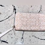 Time And Tru  Women's Double Zip Woven Wristlet Wallet DG4 Beige Photo 1