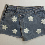 POL  Blue Jean Shorts with White Floral Accents Photo 0