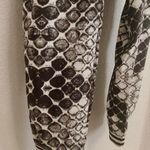 Noisy May Like new  Lightweight Joggers with side pockets. Sz Small. Photo 3