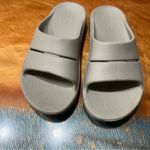 OOFOS Ooah Slide Recovery Sandals size 7 Tan Photo 11